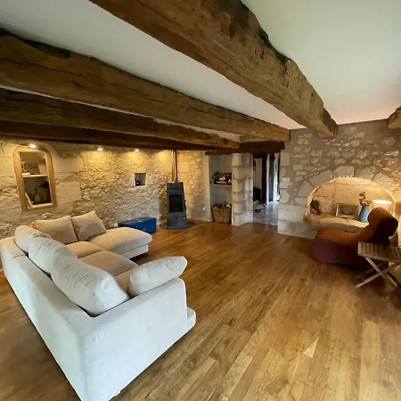펜션 Forest House In Perigord Vert