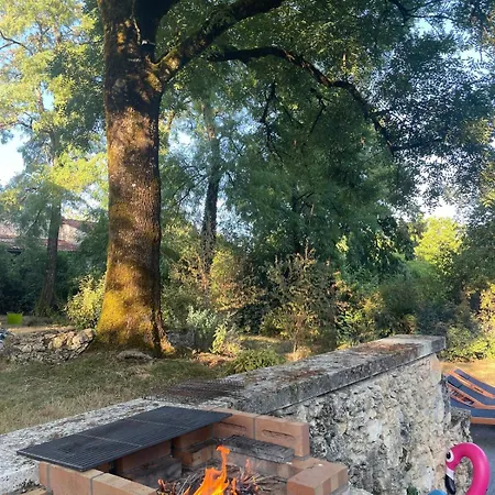 Forest House In Perigord Brantôme